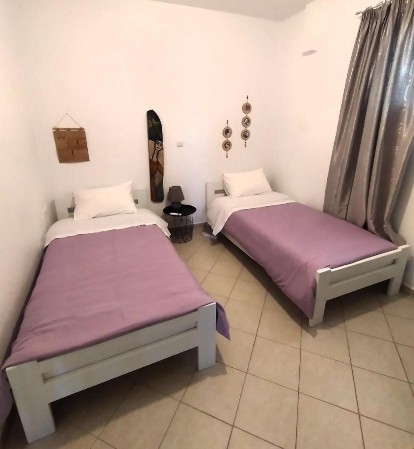 Appartement Albatross Seafront House à Naxos City Extérieur photo