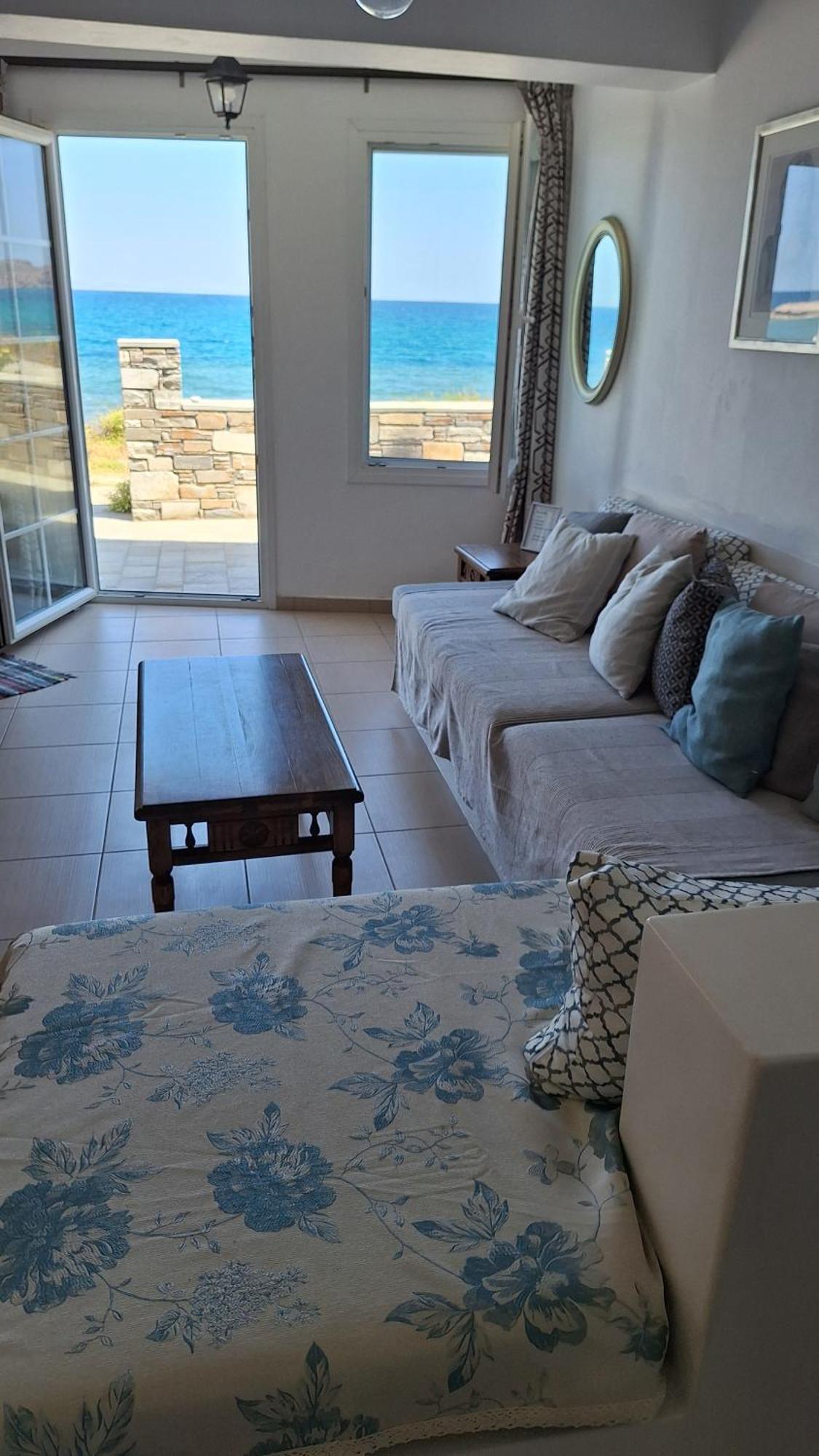 Appartement Albatross Seafront House à Naxos City Extérieur photo