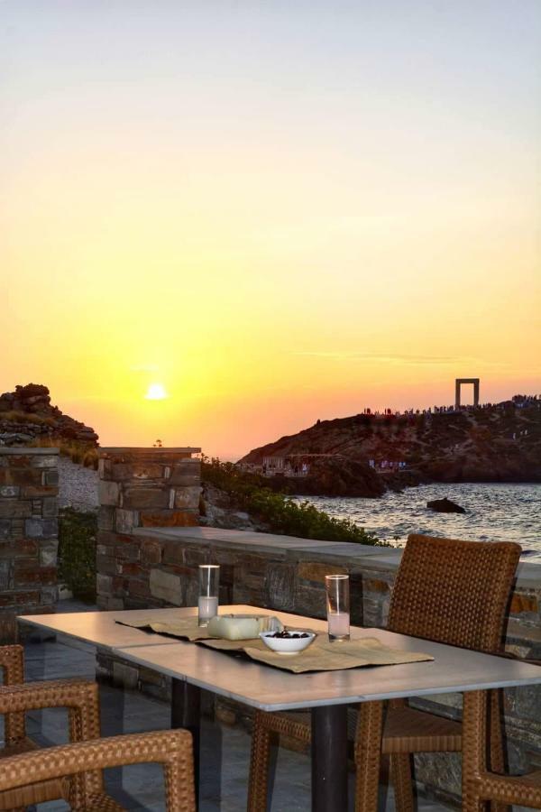 Appartement Albatross Seafront House à Naxos City Extérieur photo